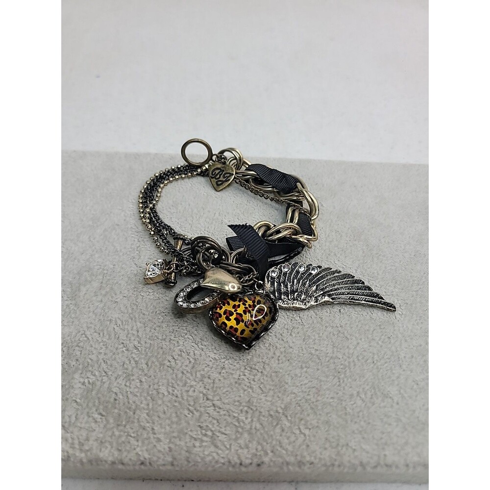 Betsey Johnson Toggle Leopard Heart Charm Wing Bow Ribbon Bracelet 8” Gold Tone